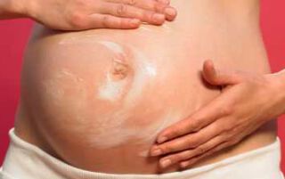 Крем від розтяжок для вагітних — рейтинг ефективних засобів від провідних виробників з відгуками