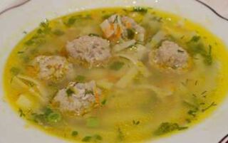 Суп з фрикадельками і вермішеллю — приготування в домашніх умовах